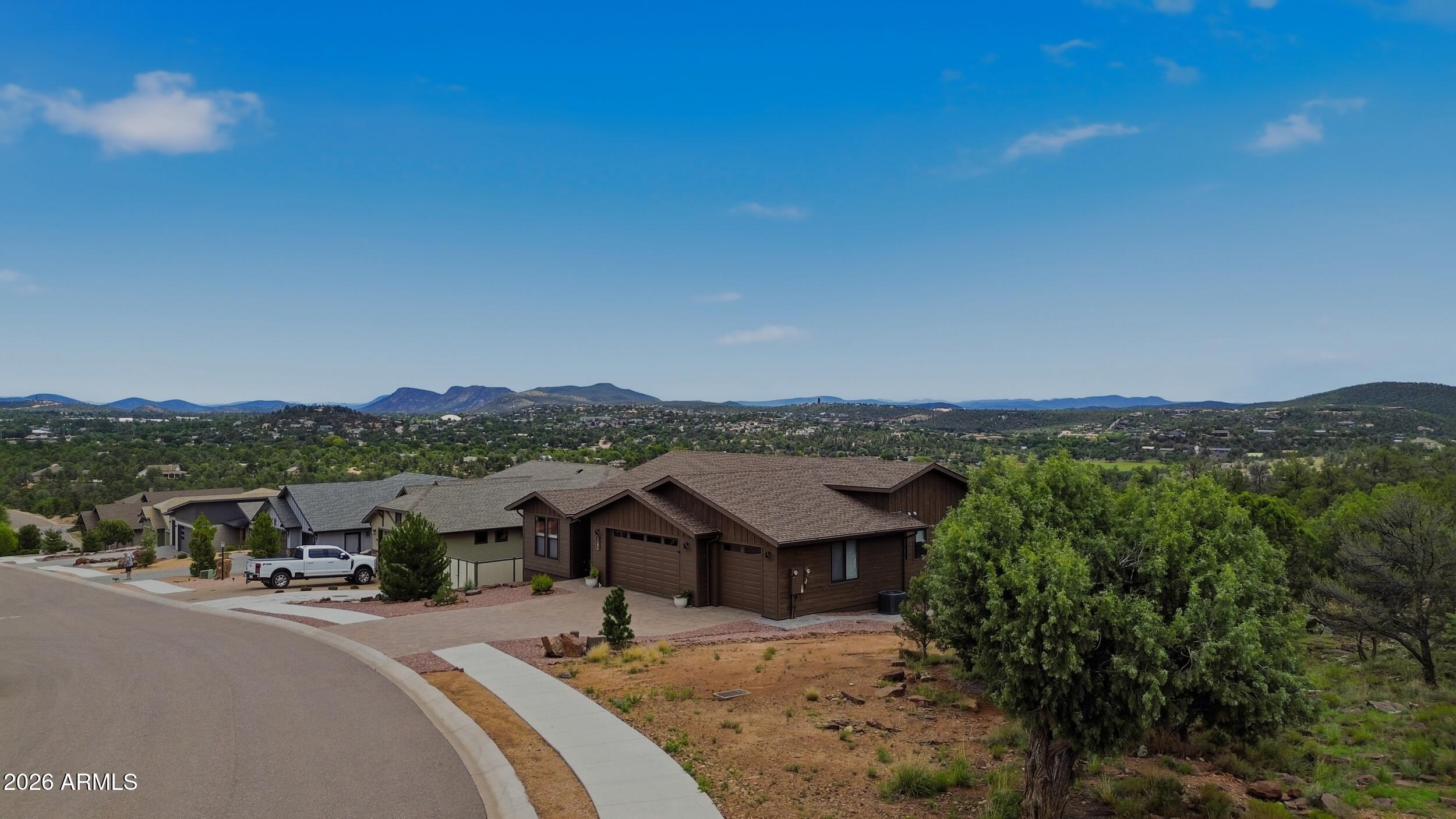 1507 W WAGON Trail