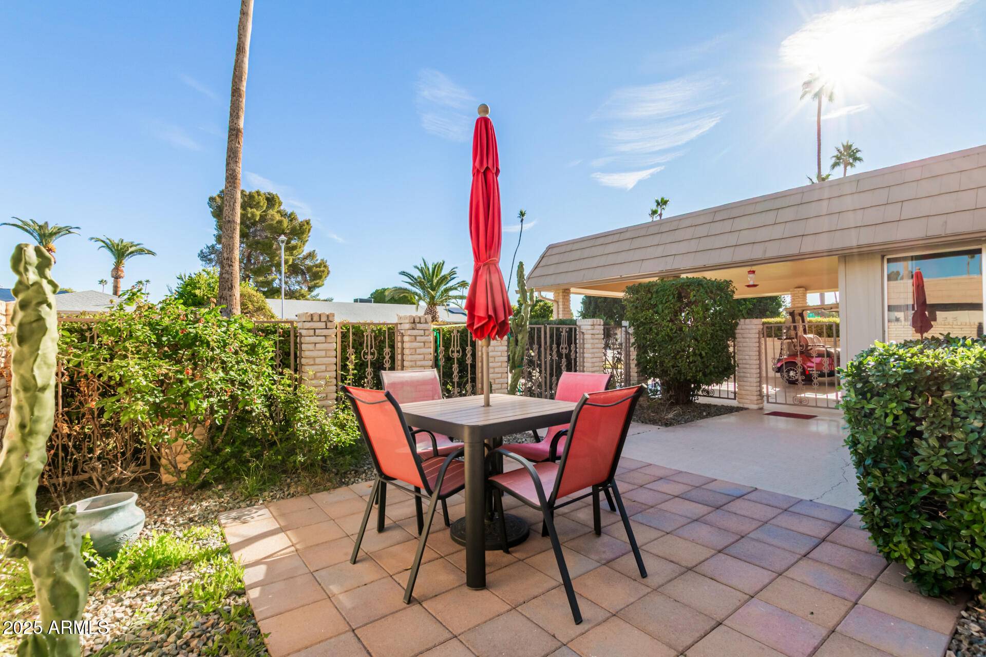 13610 N HAWTHORN Drive