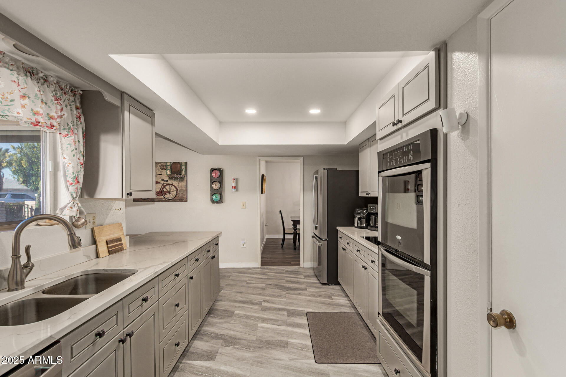 13610 N HAWTHORN Drive