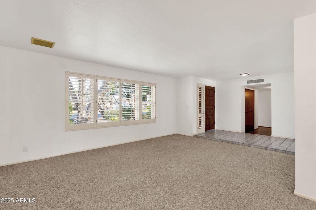 Photo of 2063 E La Jolla Drive, Tempe, AZ 85282 (MLS # 6961016)