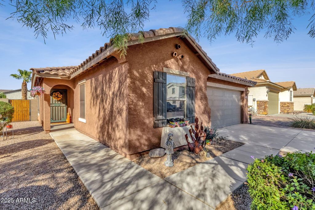 Photo of 2860 E Detroit Street, Chandler, AZ 85225 (MLS # 6927344)