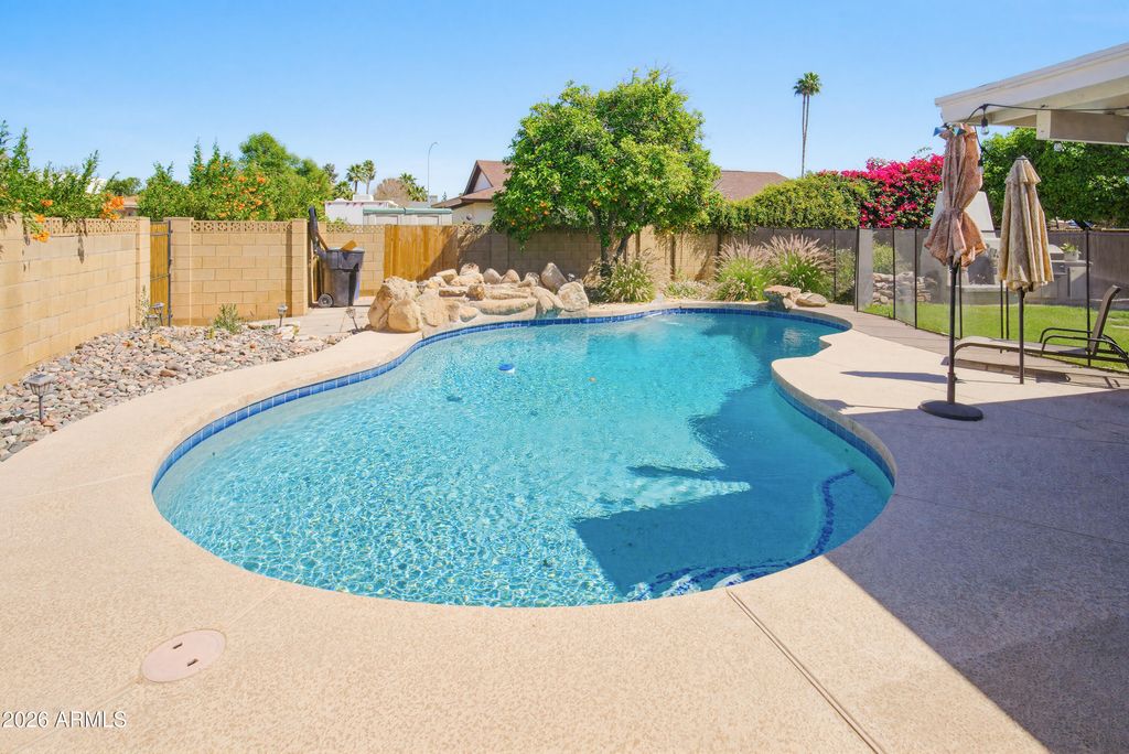 Photo of 6503 S Bonarden Lane, Tempe, AZ 85283 (MLS # 7010217)