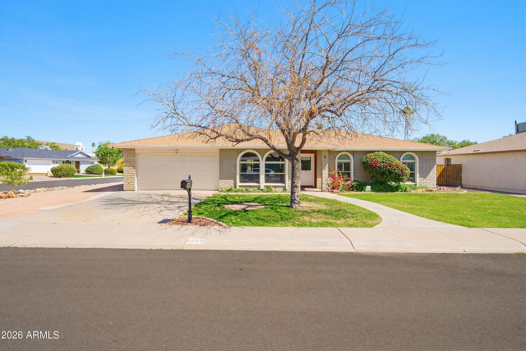 Photo of 6503 S Bonarden Lane, Tempe, AZ 85283 (MLS # 7010217)