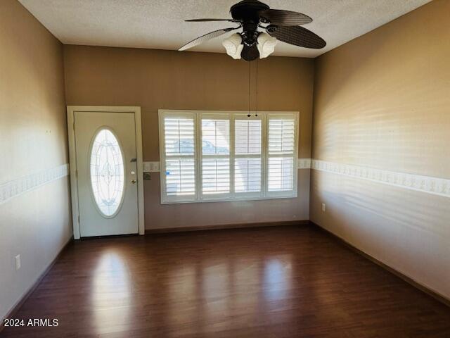 10202 W EDGEWOOD Drive