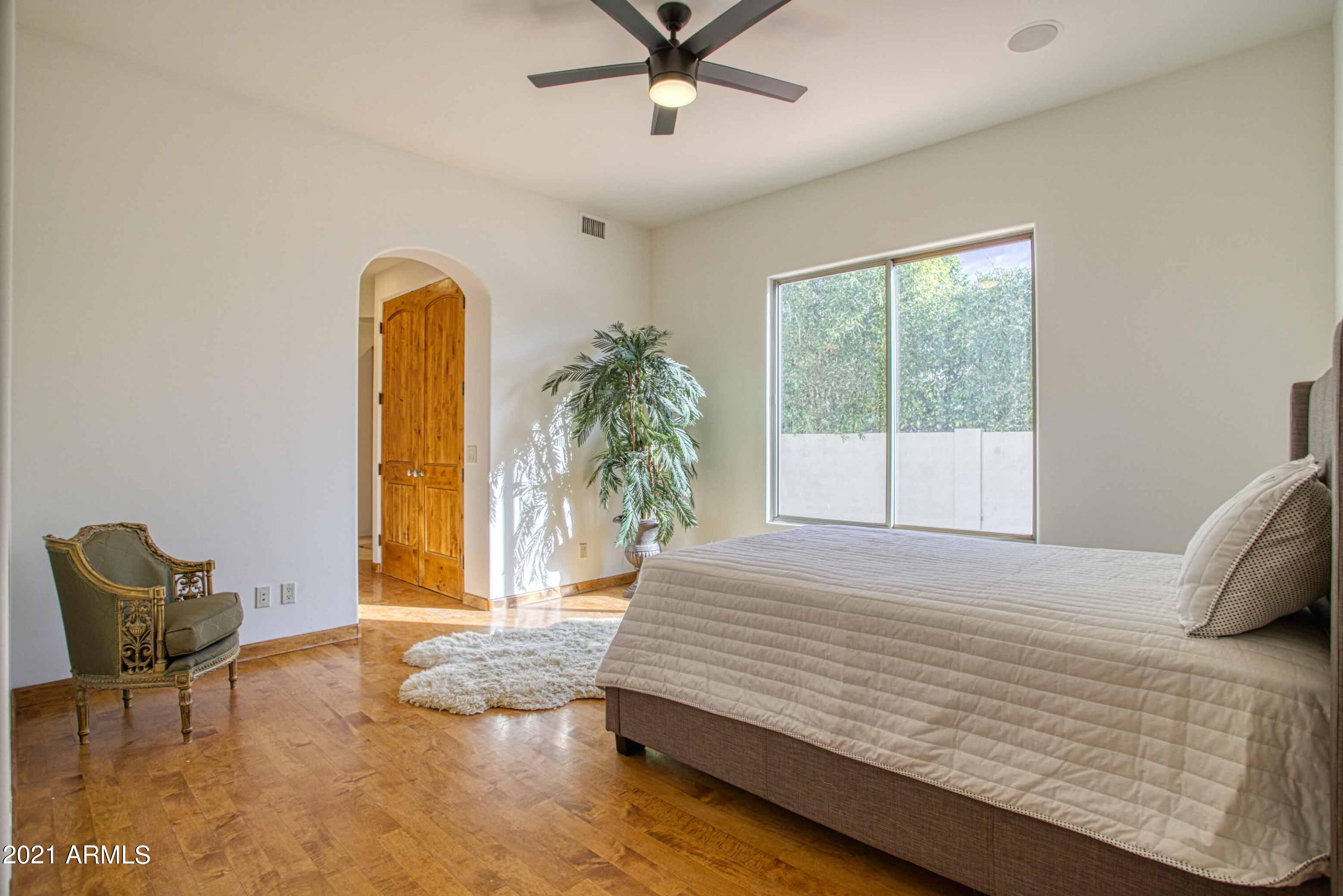 Paradise Valley - Residential