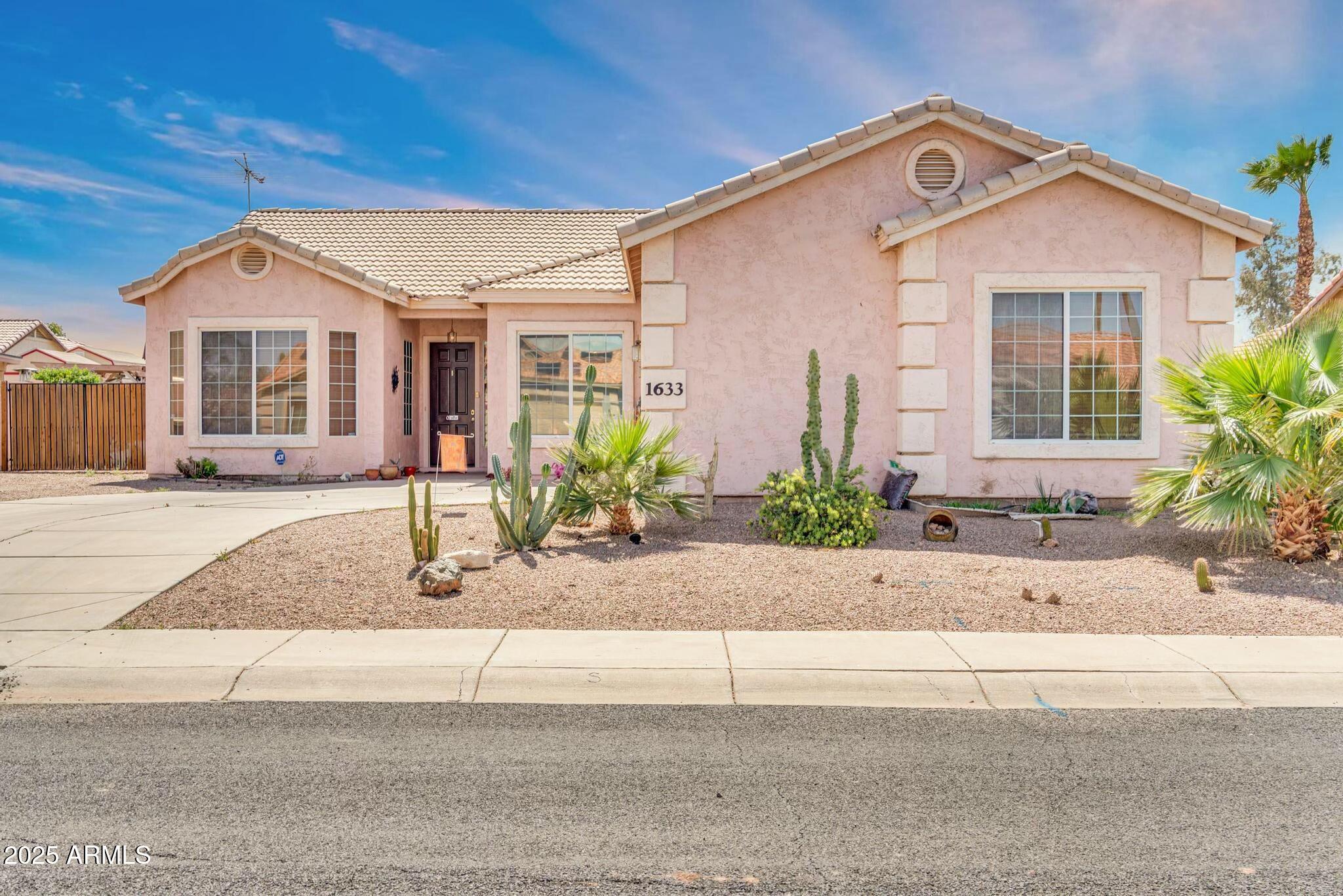 Search Homes 1 1633 E JASMINE Street