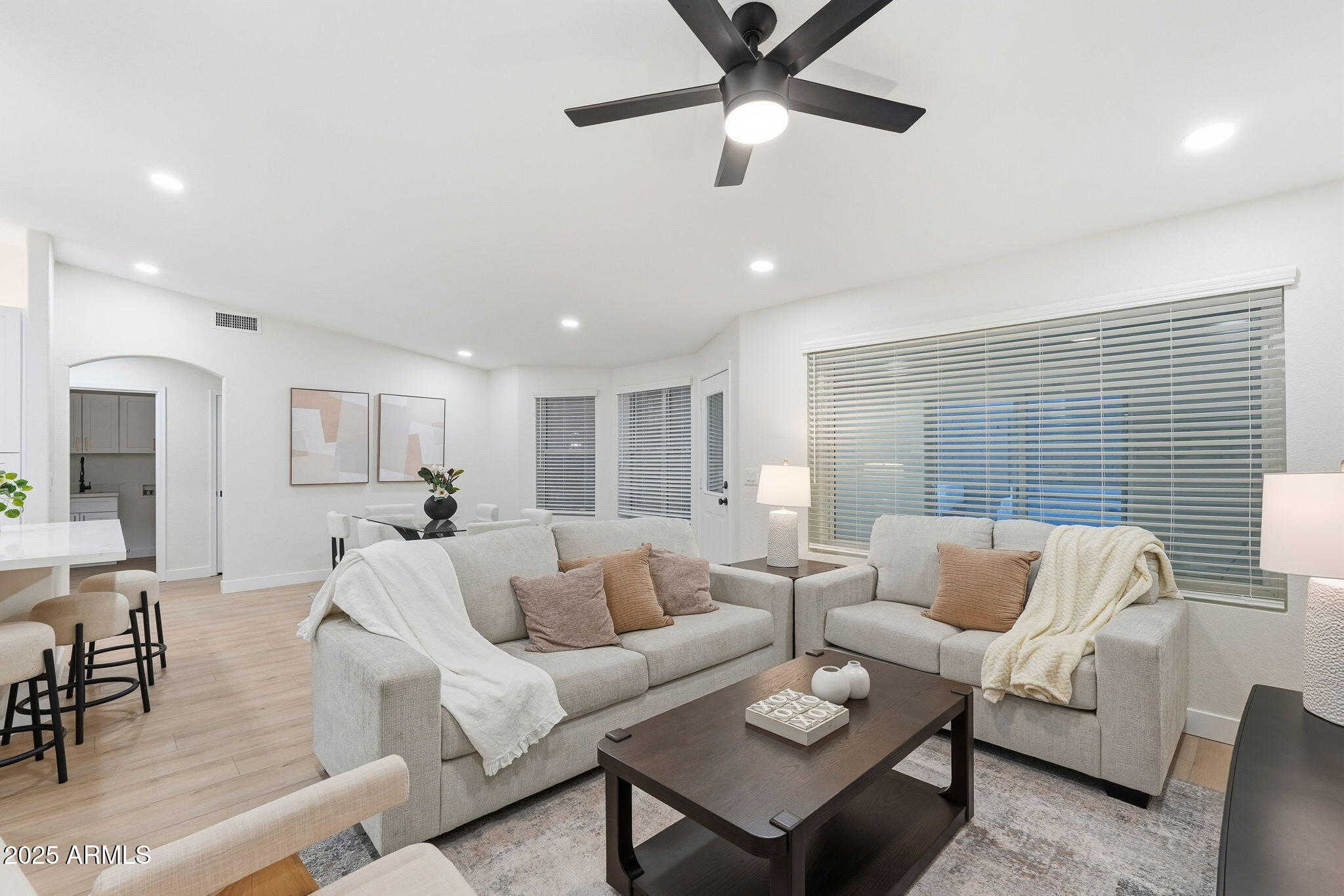 11526 E Mendoza Avenue