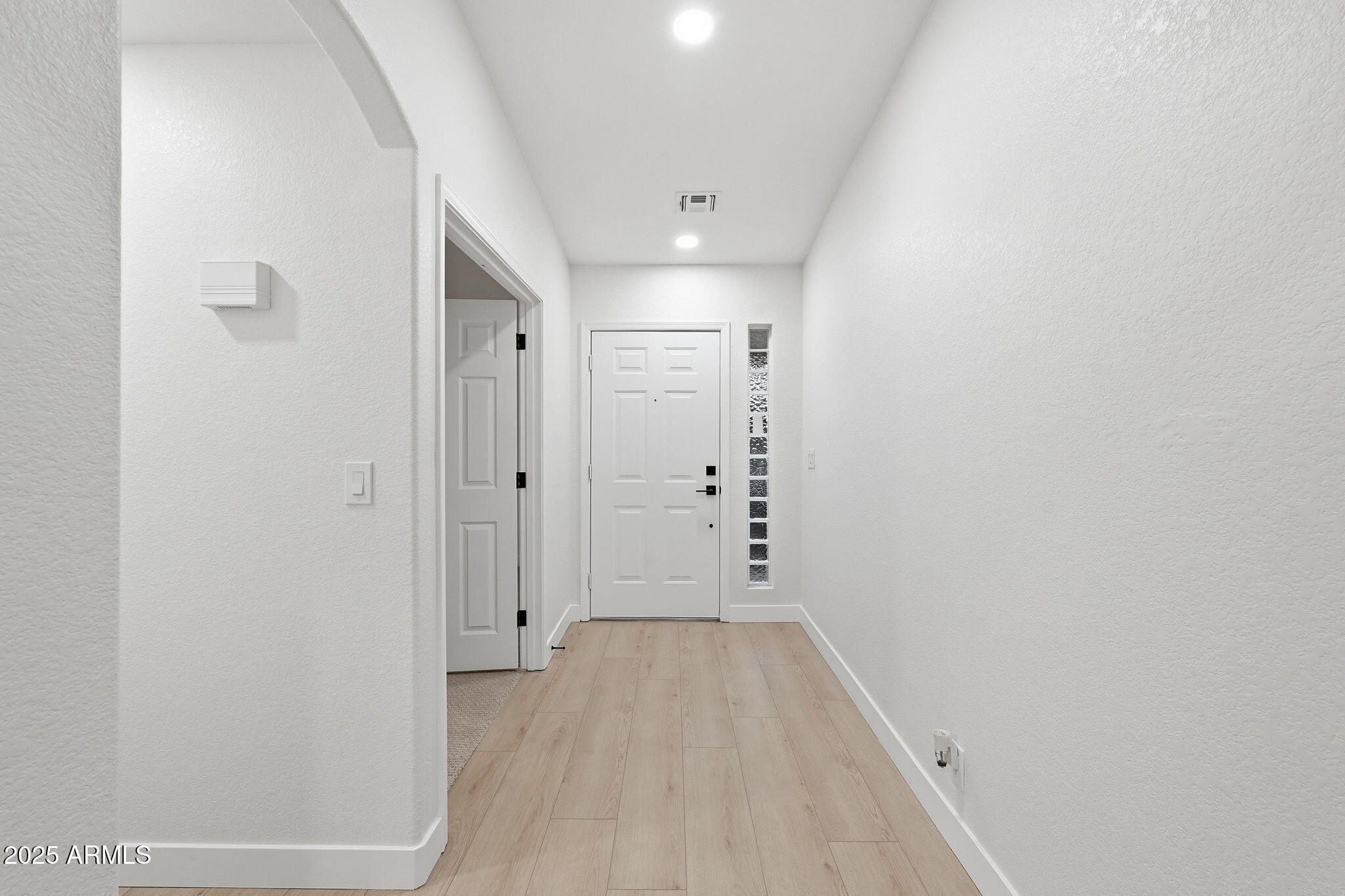 11526 E Mendoza Avenue