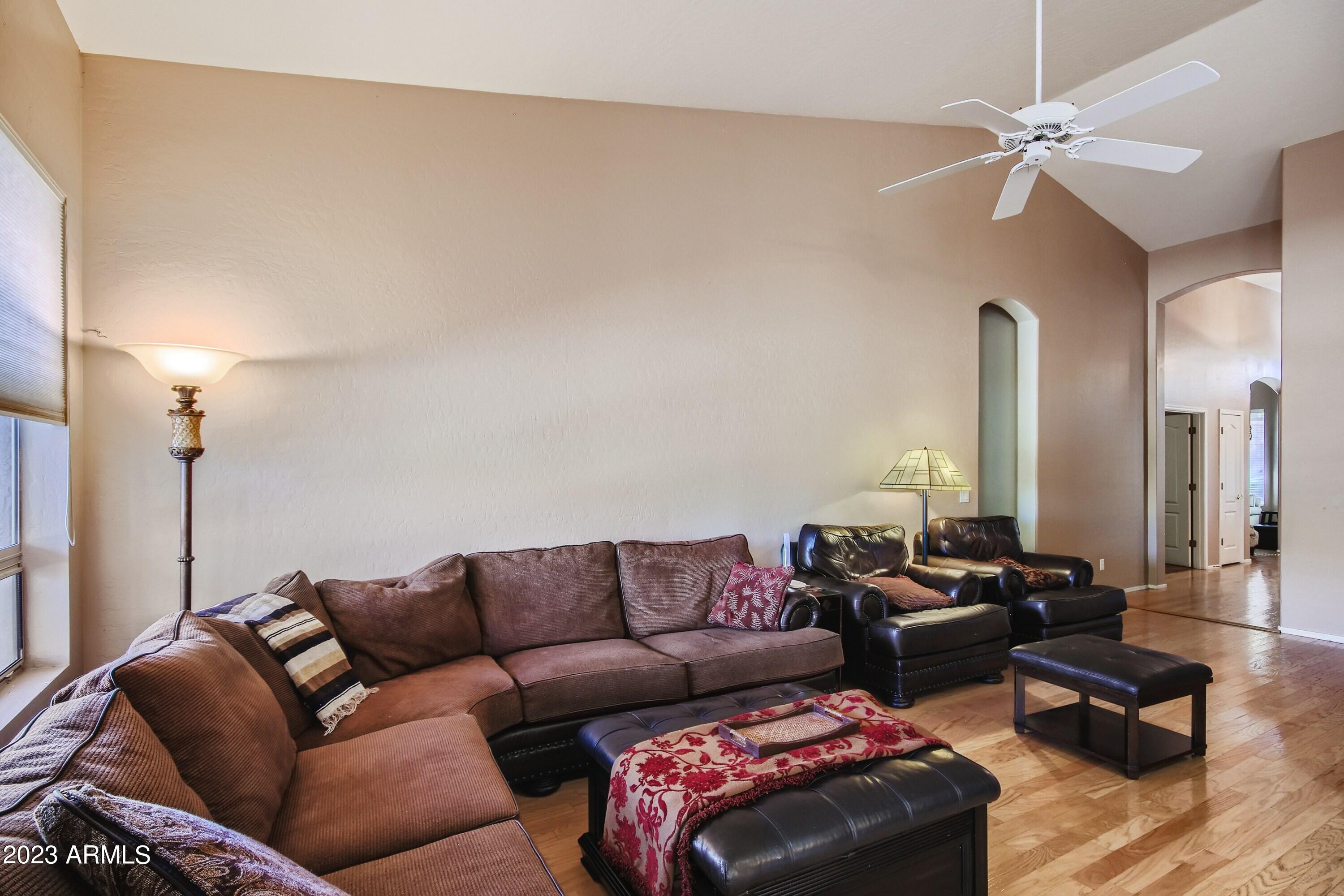 3060 N RIDGECREST -- 175