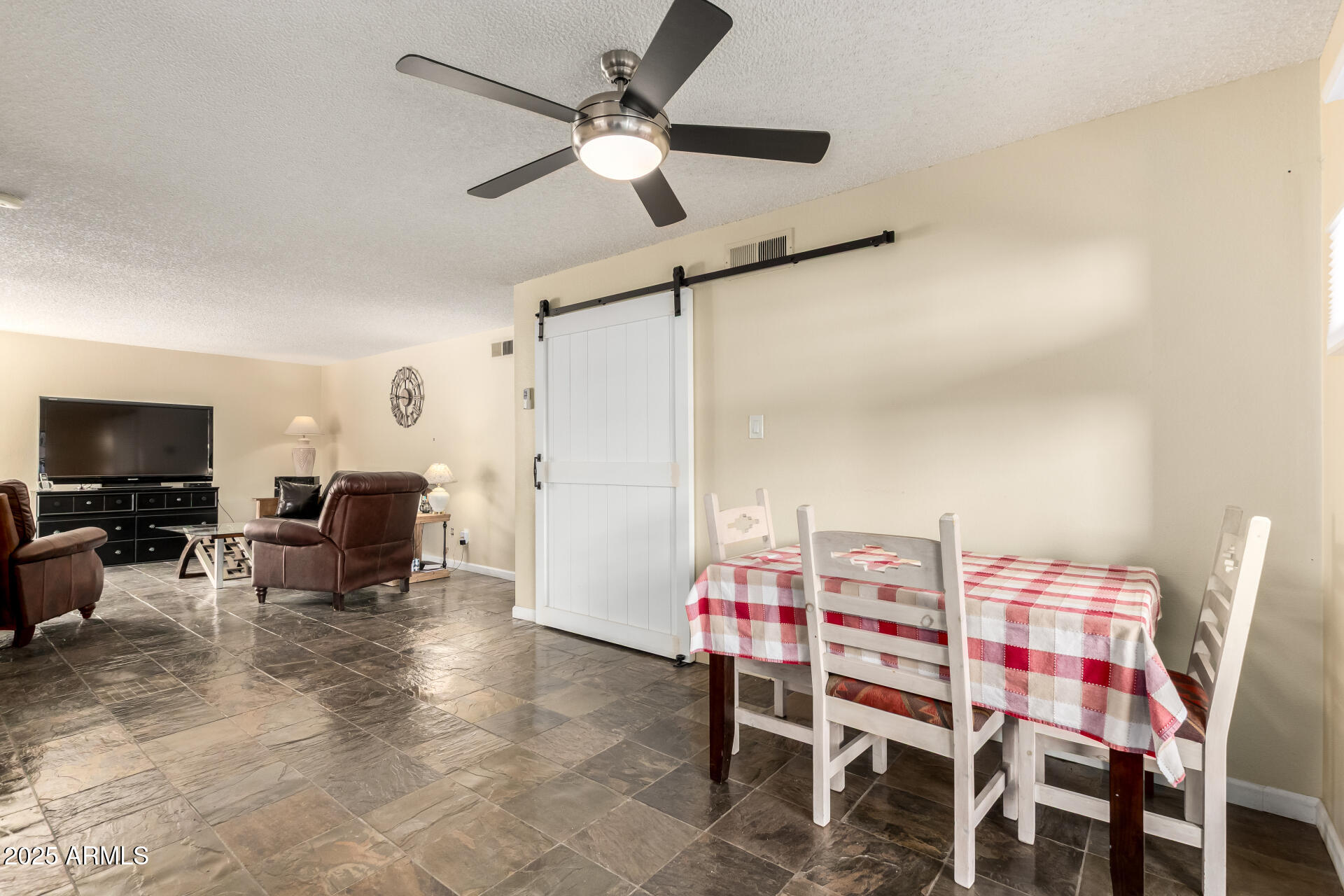 4950 N MILLER Road 123