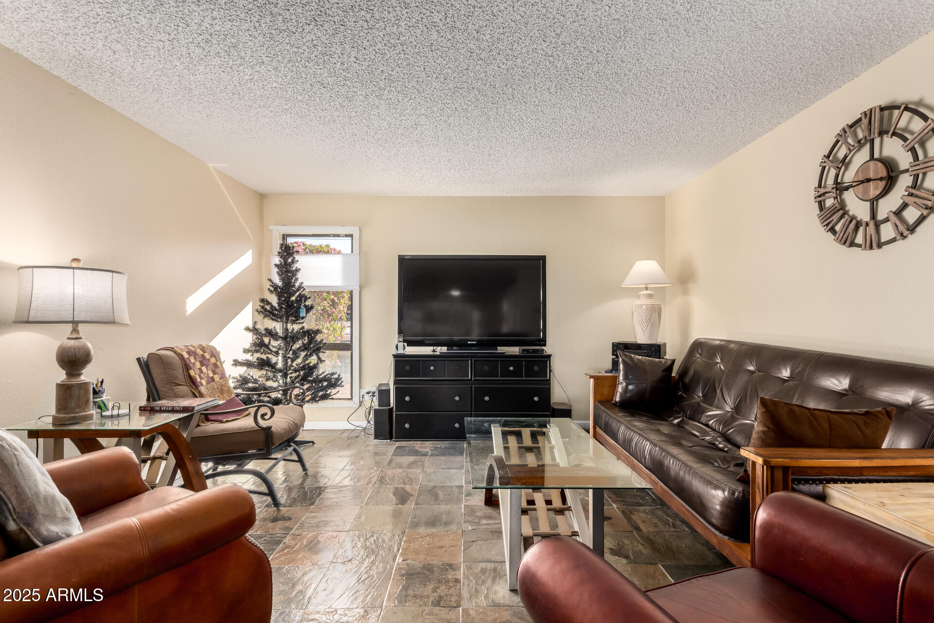 4950 N MILLER Road 123