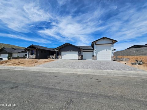 Single Family Residence in Prescott Valley AZ 4678 Cheshire Loop.jpg
