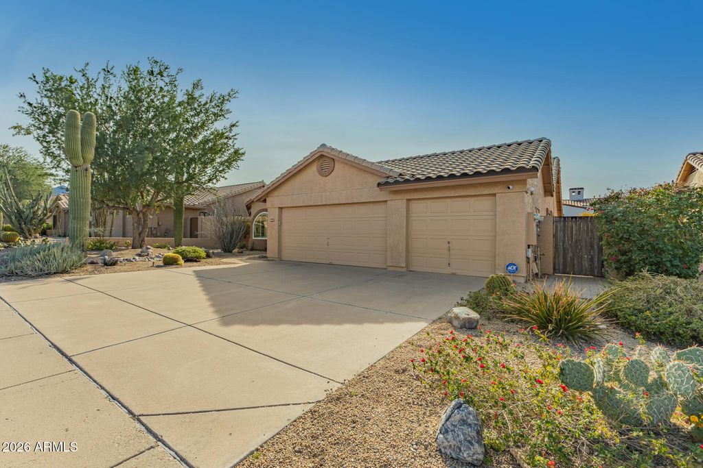 Photo of 9459 E Rosemonte Drive, Scottsdale, AZ 85255 (MLS # 6976902)