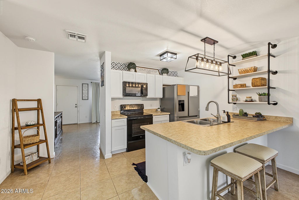 Photo of 1949 E Sandra Terrace, Phoenix, AZ 85022 (MLS # 7095275)