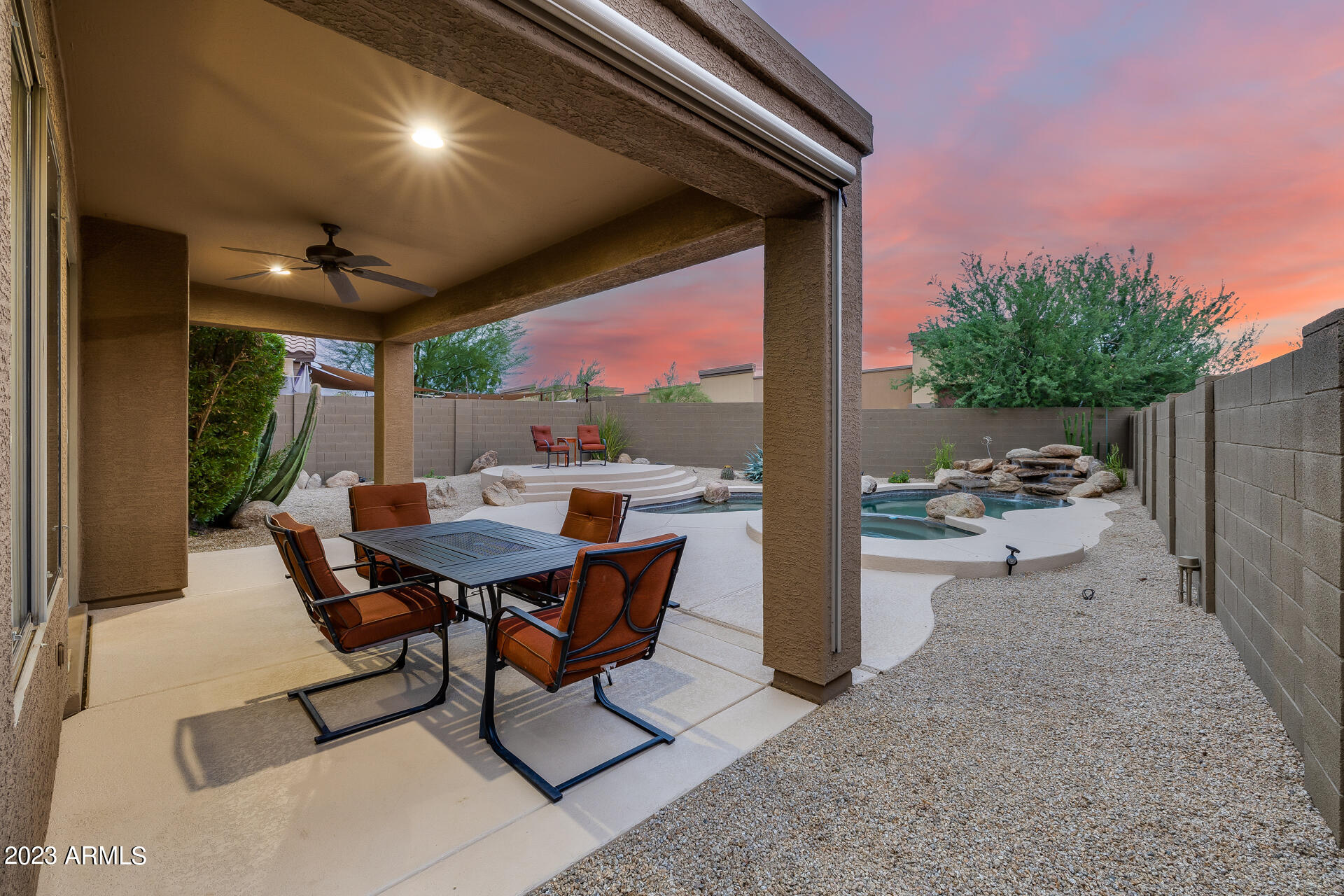 ANTHEM Parkside - Residential