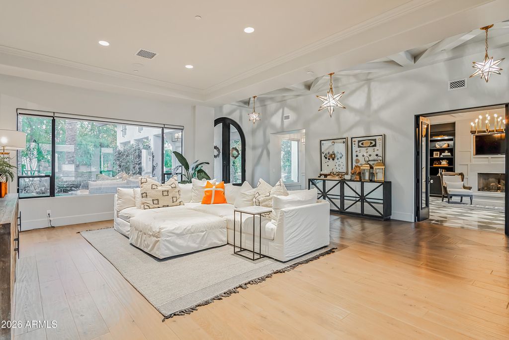 Photo of 10104 E Gary Road, Scottsdale, AZ 85260 (MLS # 6999212)