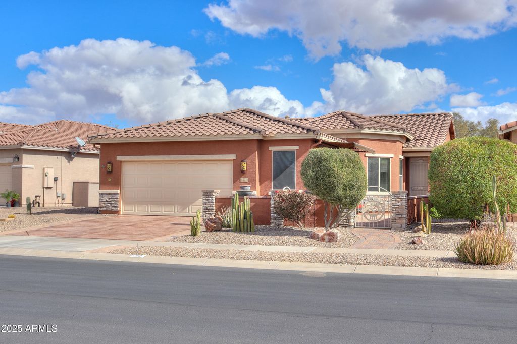 Photo of 22 S Mesilla Lane, Casa Grande, AZ 85194 (MLS # 6931488)