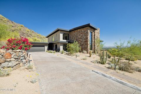Photo of 8200 N Charles Drive, Paradise Valley, AZ 85253 (MLS # 6992943)