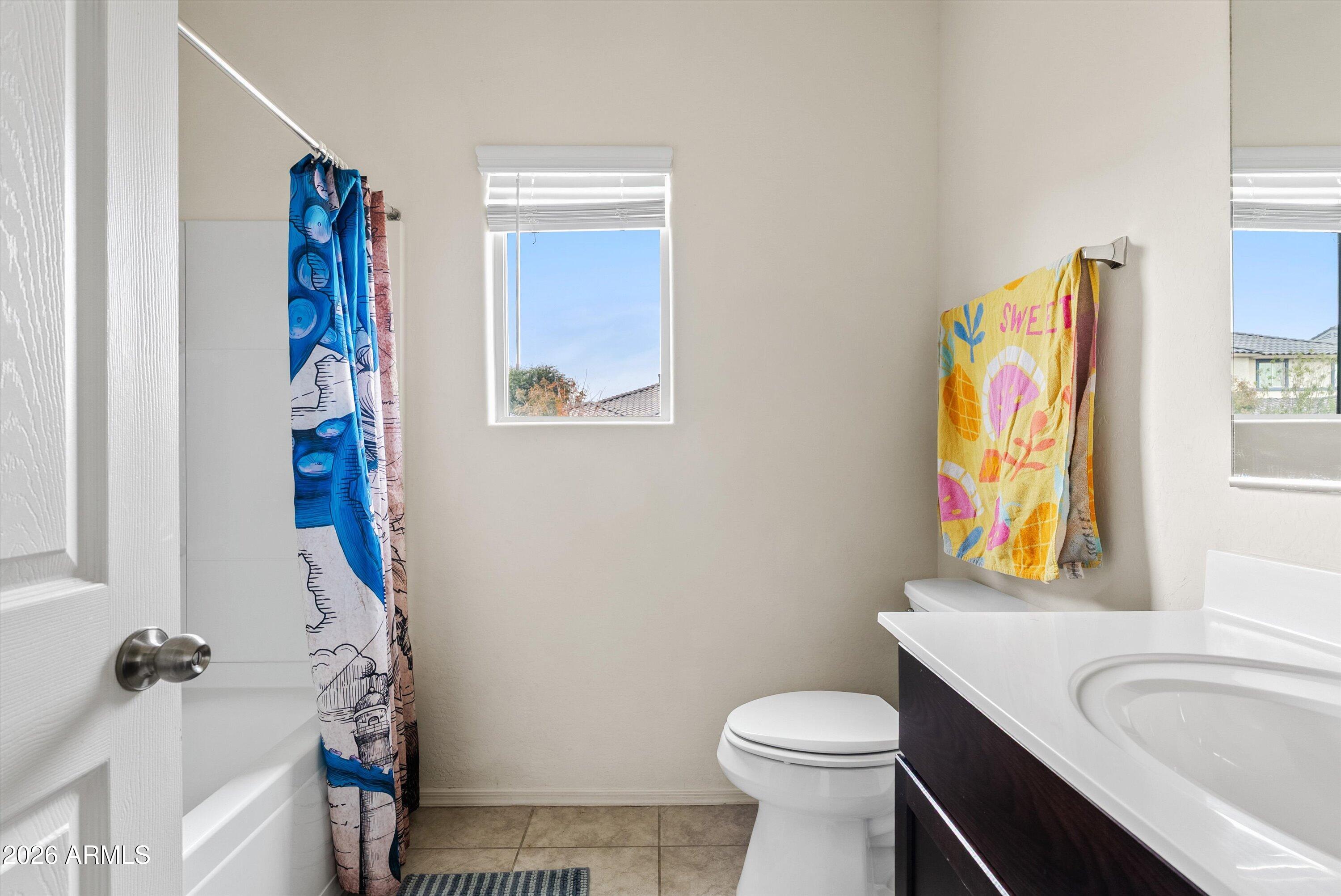 43833 W ACACIA Avenue