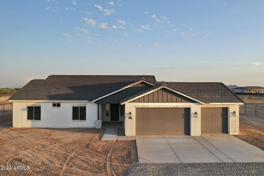 Photo of 20179 W Highland Avenue, Litchfield Park, AZ 85340 (MLS # 6833467)