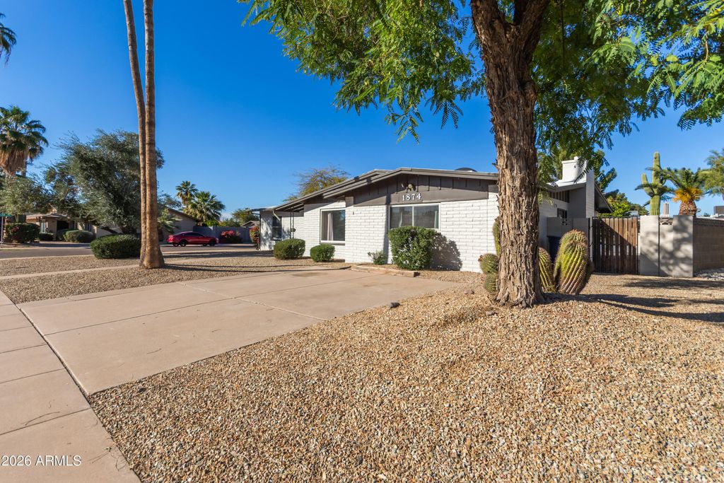 Photo of 1874 E Geneva Drive, Tempe, AZ 85282 (MLS # 6976581)