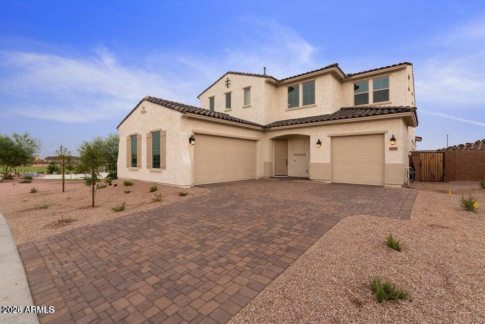 19793 W Earll Drive