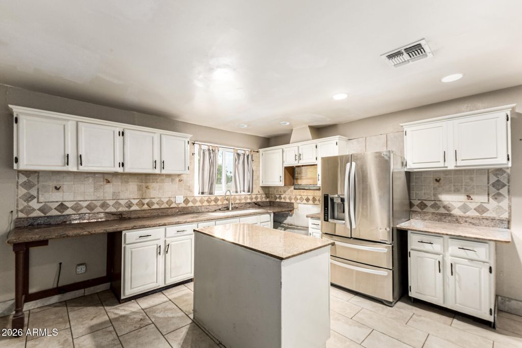 Photo of 4116 N 64th Drive, Phoenix, AZ 85033 (MLS # 6974512)