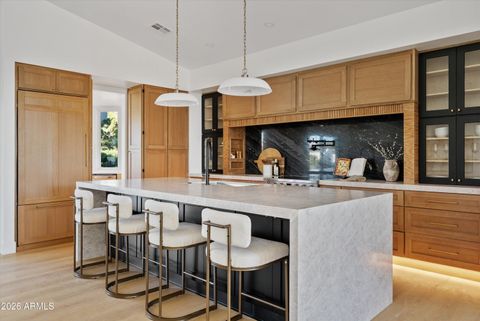 Photo of 4928 E Paradise Lane, Scottsdale, AZ 85254 (MLS # 7028027)