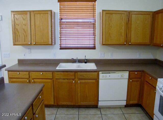 COUNTRY CLUB VILLAGE - Residential