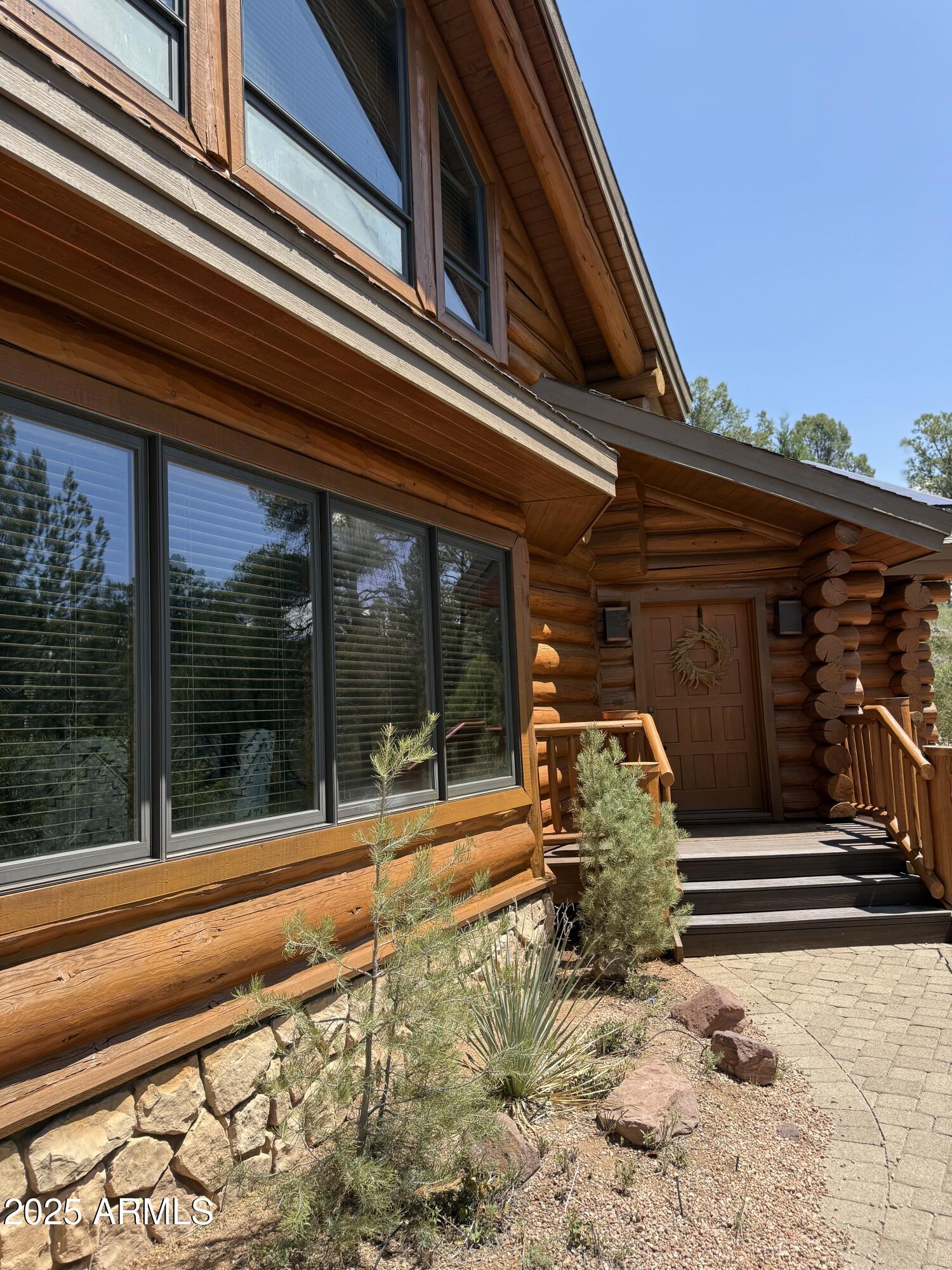 1108 N INDIAN PAINTBRUSH Circle