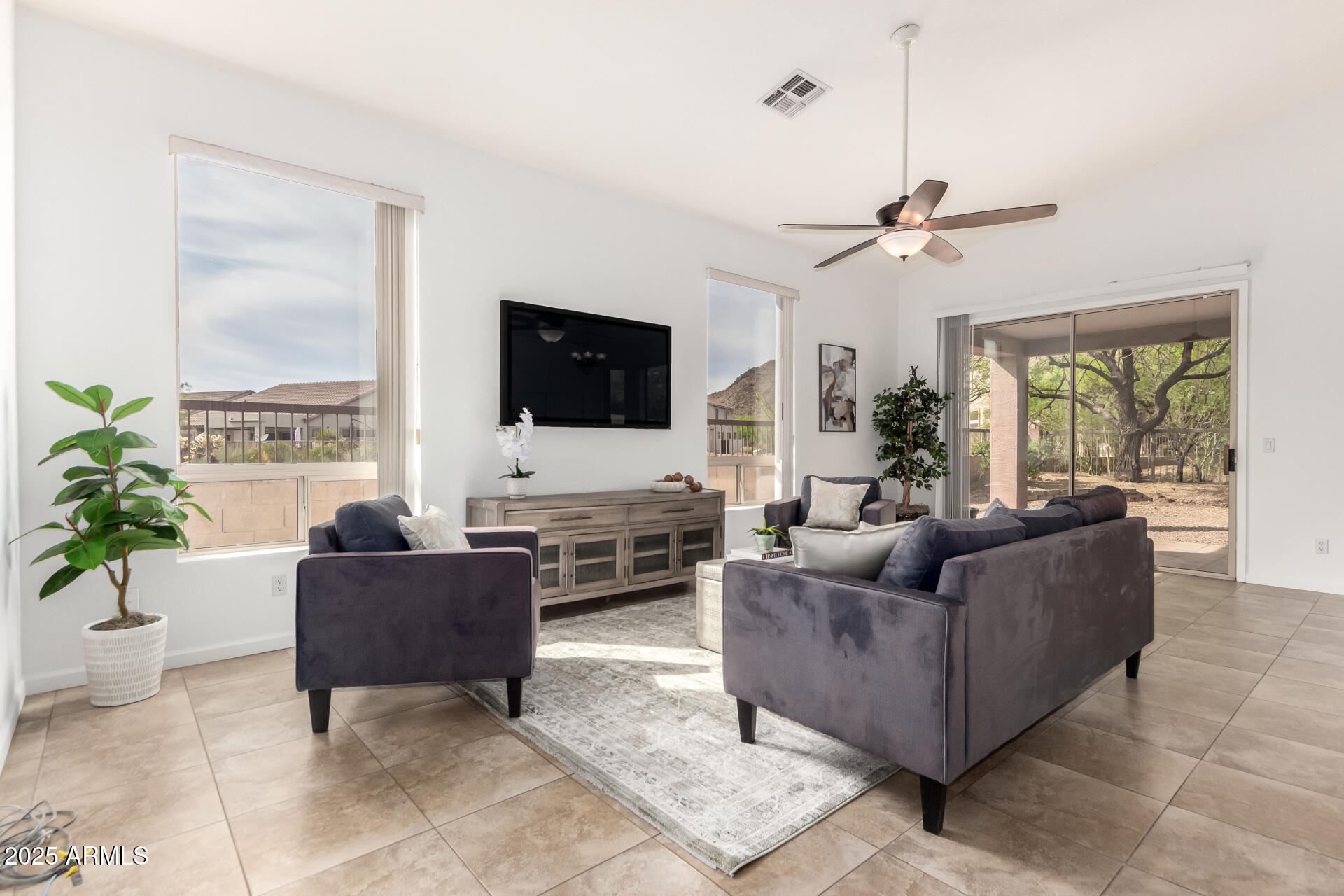 3055 N Red Mountain Mountain 95