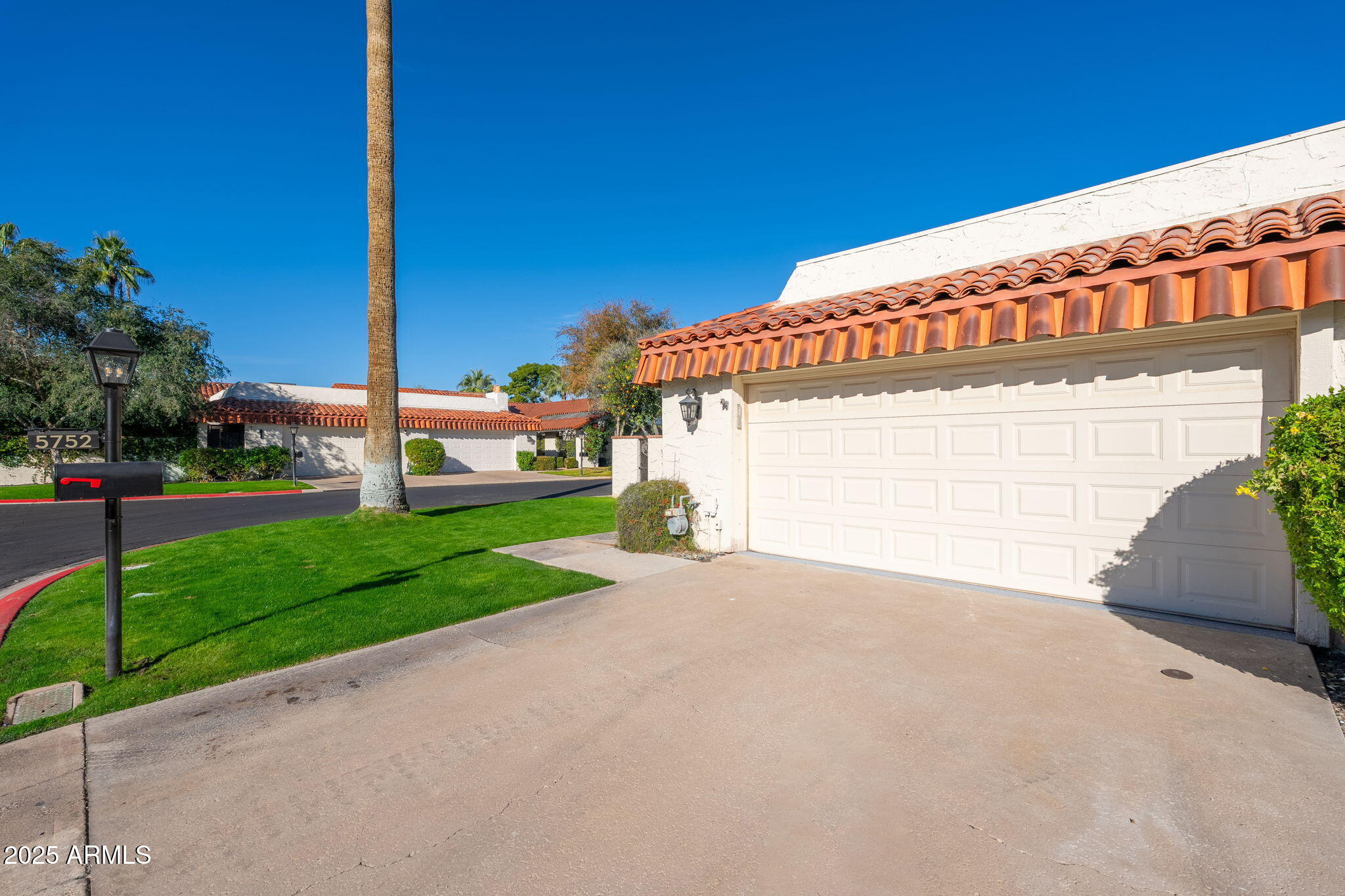 5752 N SCOTTSDALE Road