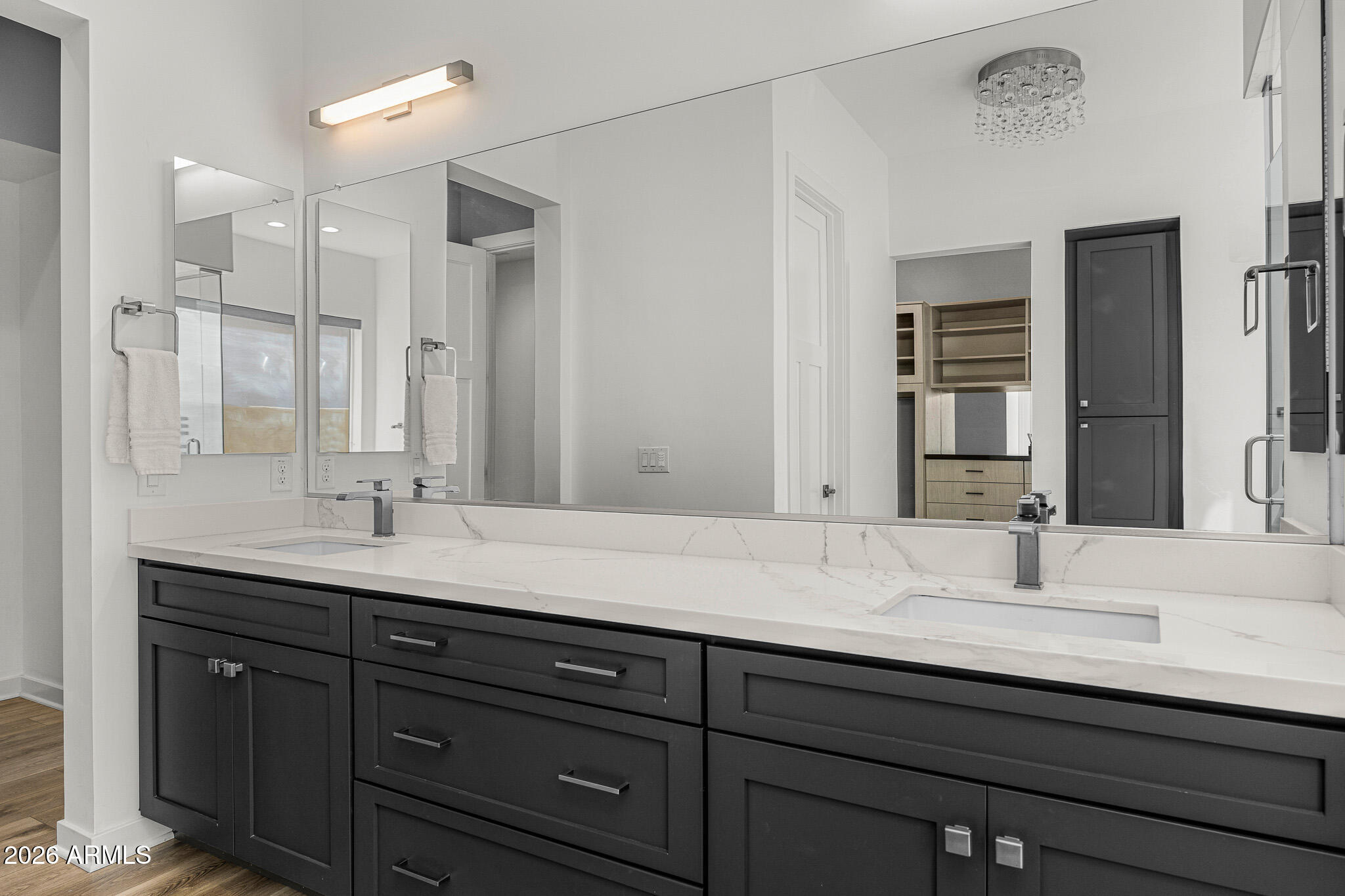 ASTORIA - Residential