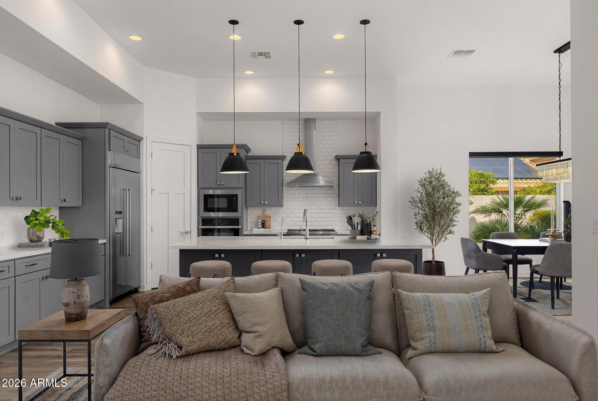 ASTORIA - Residential
