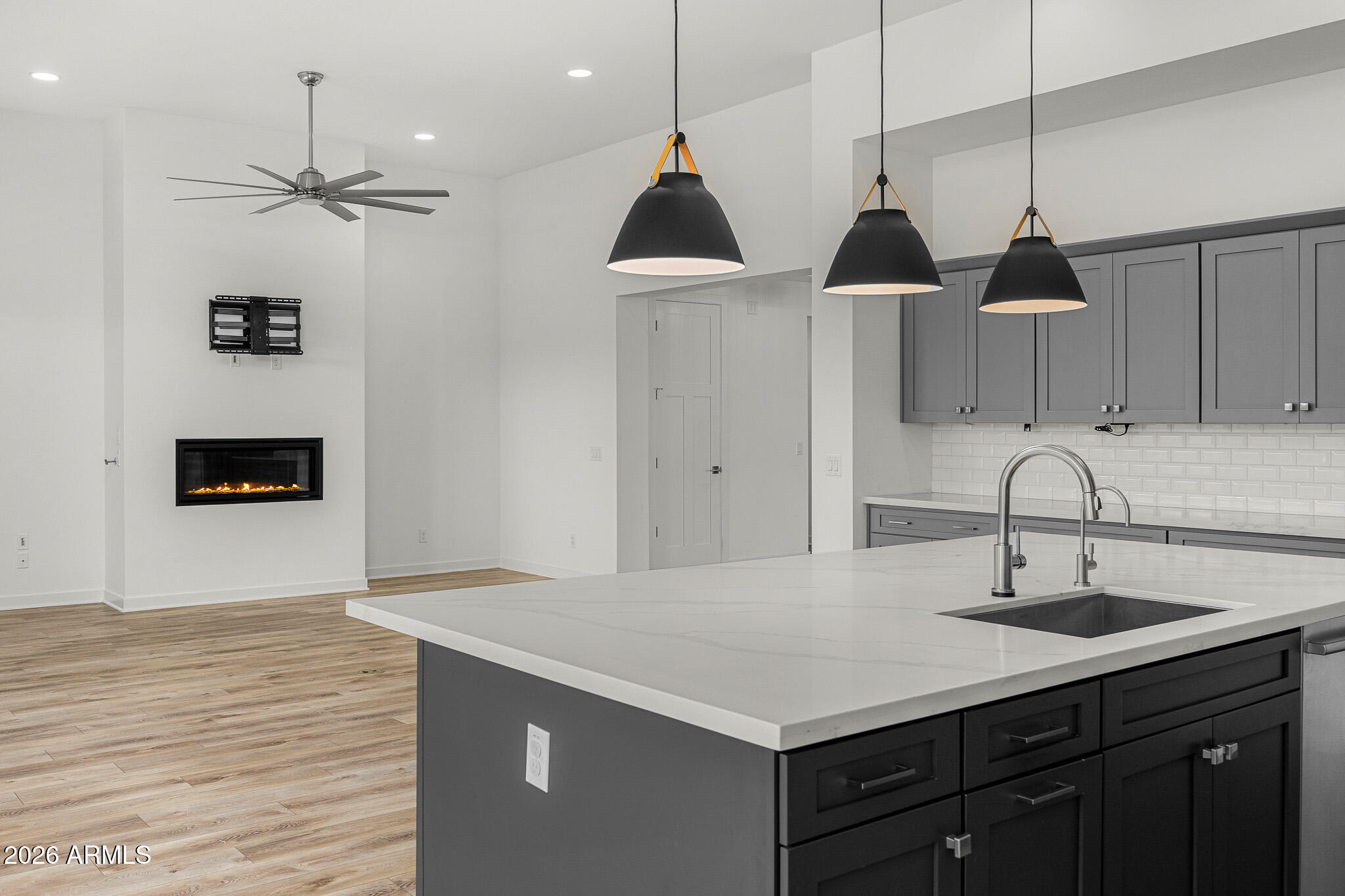 ASTORIA - Residential