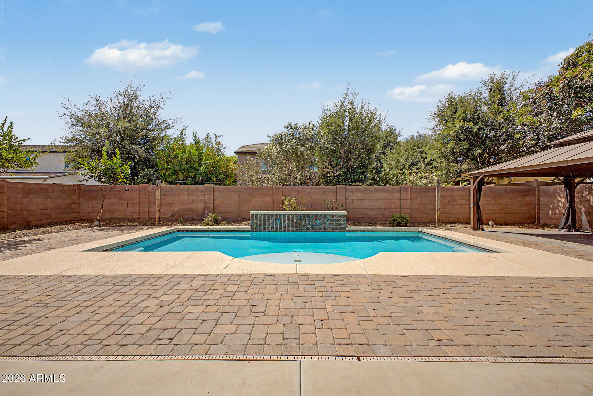 HIGLEY MANOR - Residential