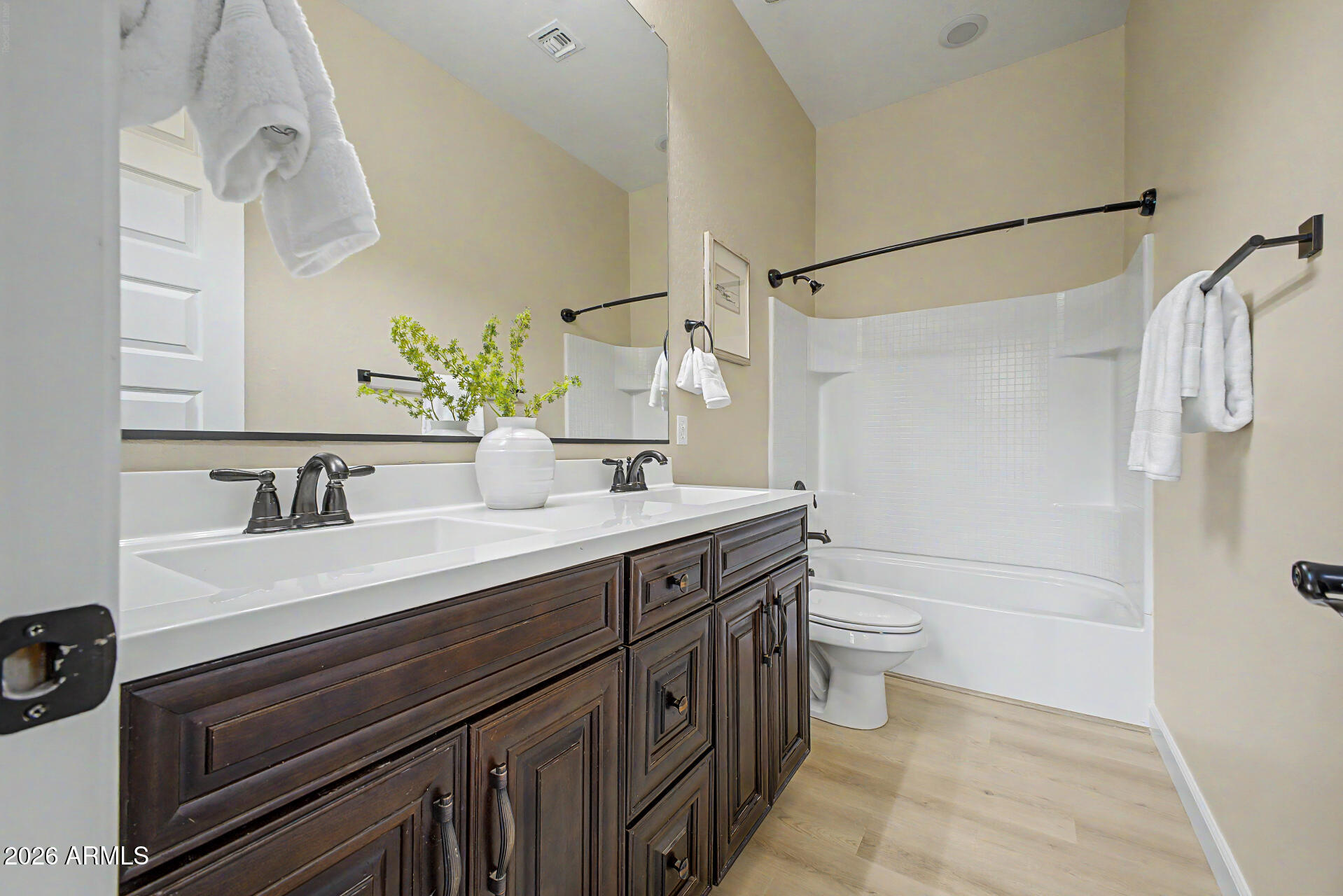 HIGLEY MANOR - Residential