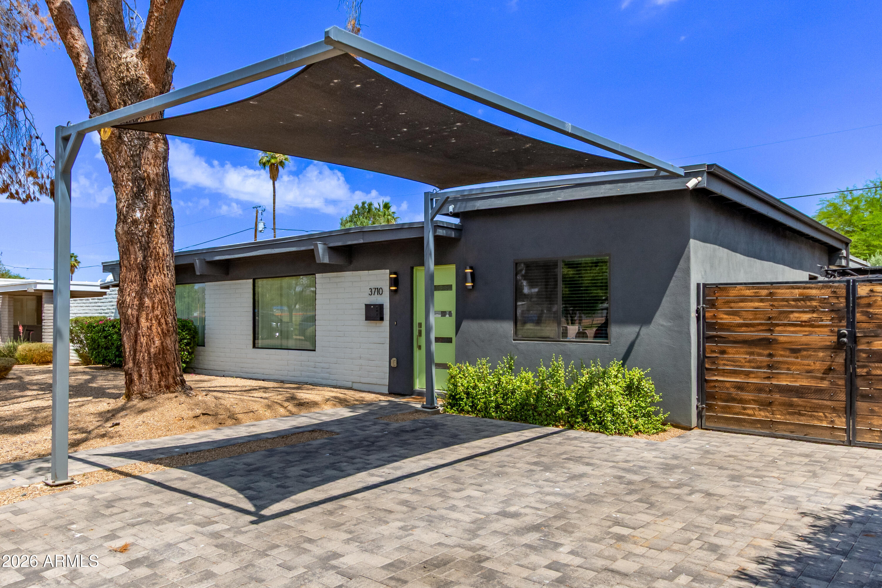 3710 E ALTADENA Avenue