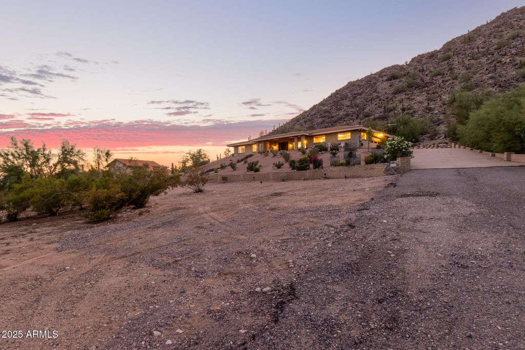Photo of 8325 W Bartlett Road, Casa Grande, AZ 85194 (MLS # 6919104)