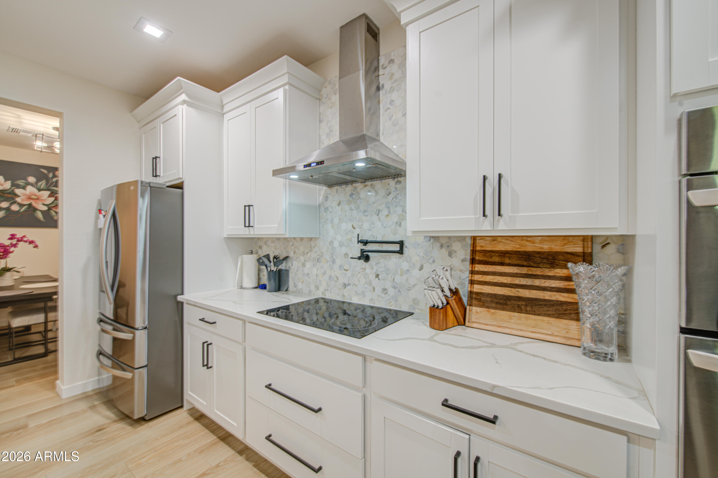 25037 W CHAPAROSA Way