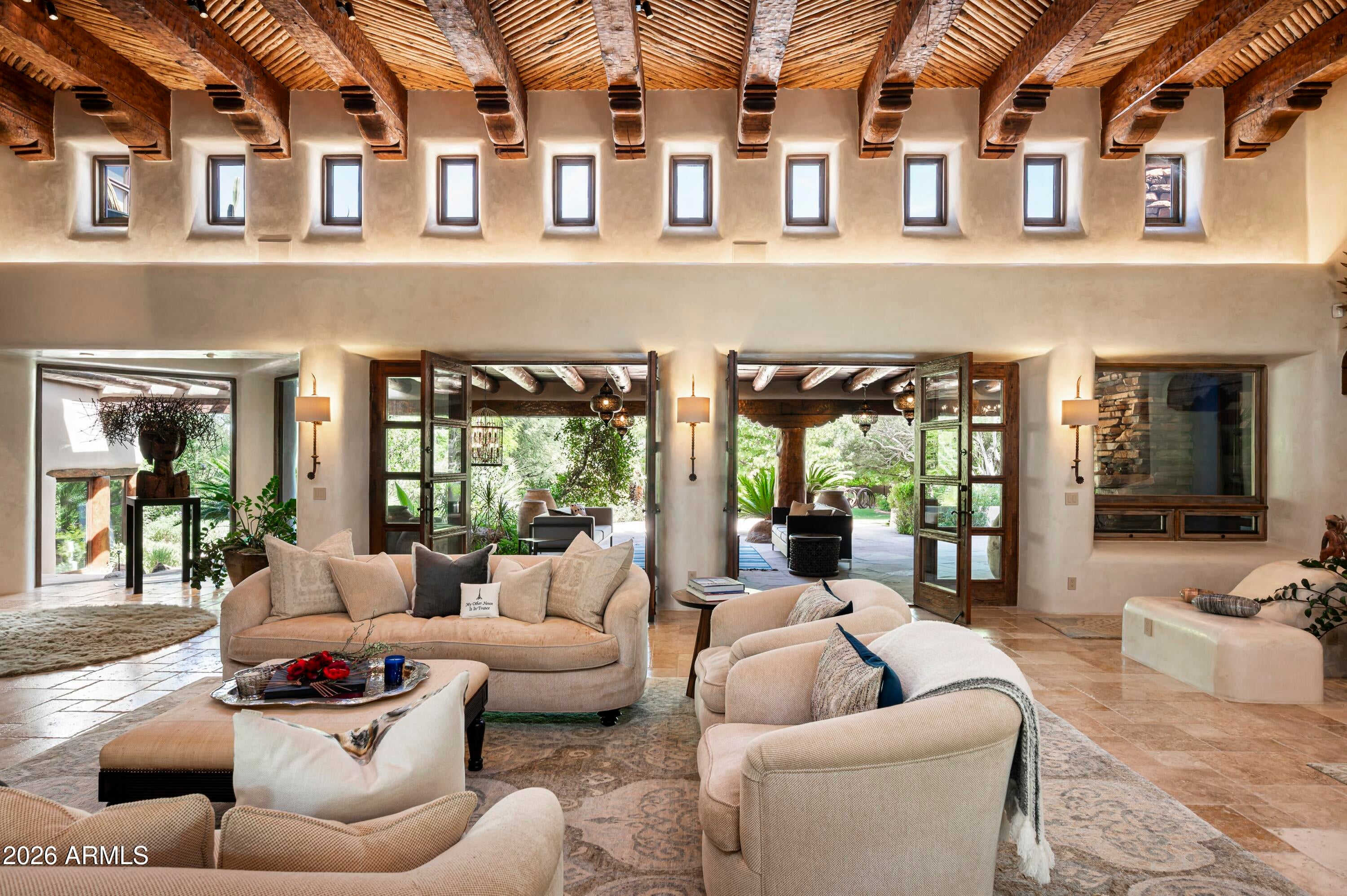 5747 E MOCKINGBIRD Lane