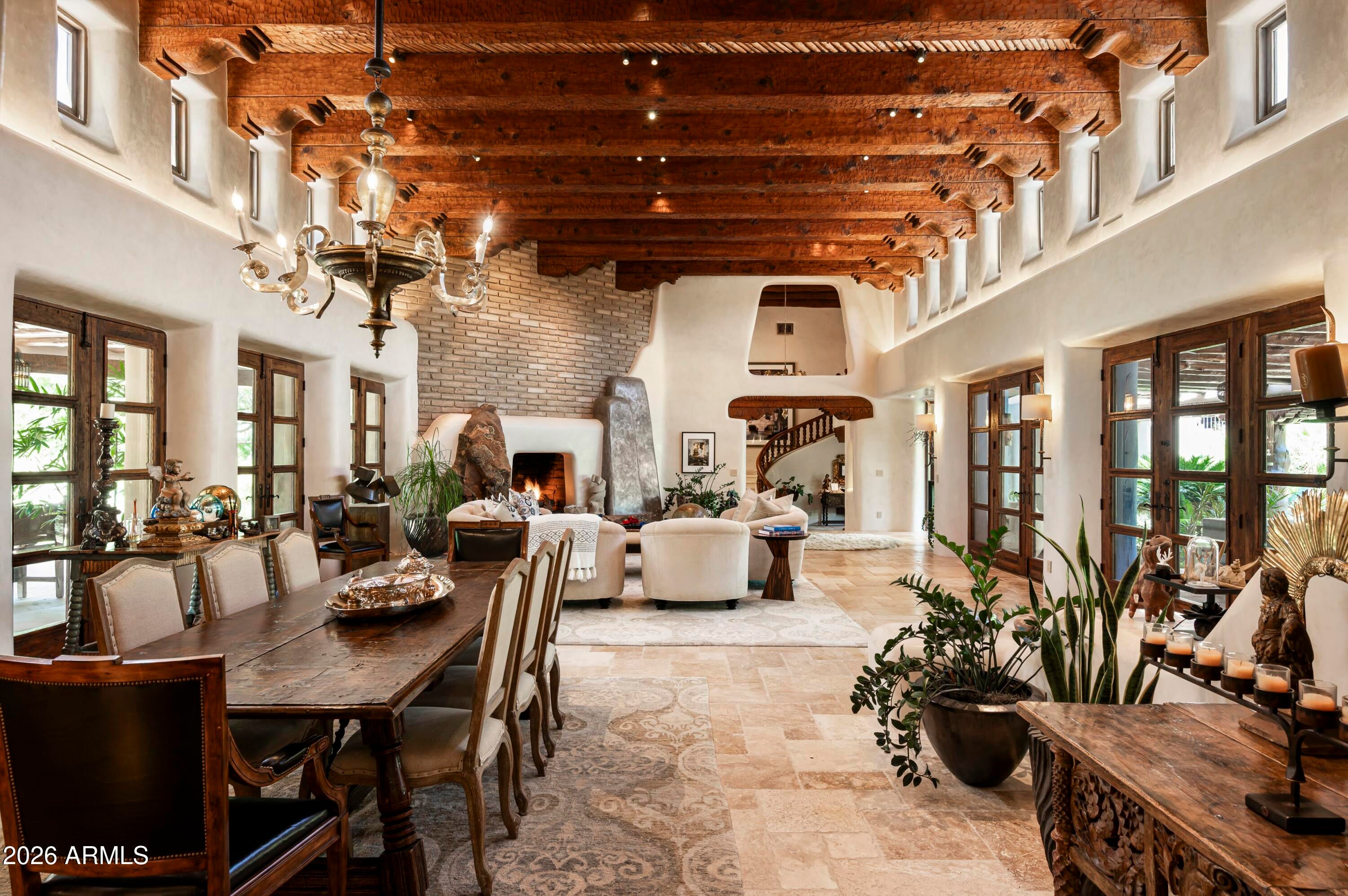 5747 E MOCKINGBIRD Lane