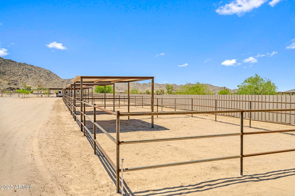 Photo of 13050 N Breeze Way, Maricopa, AZ 85139 (MLS # 6968509)