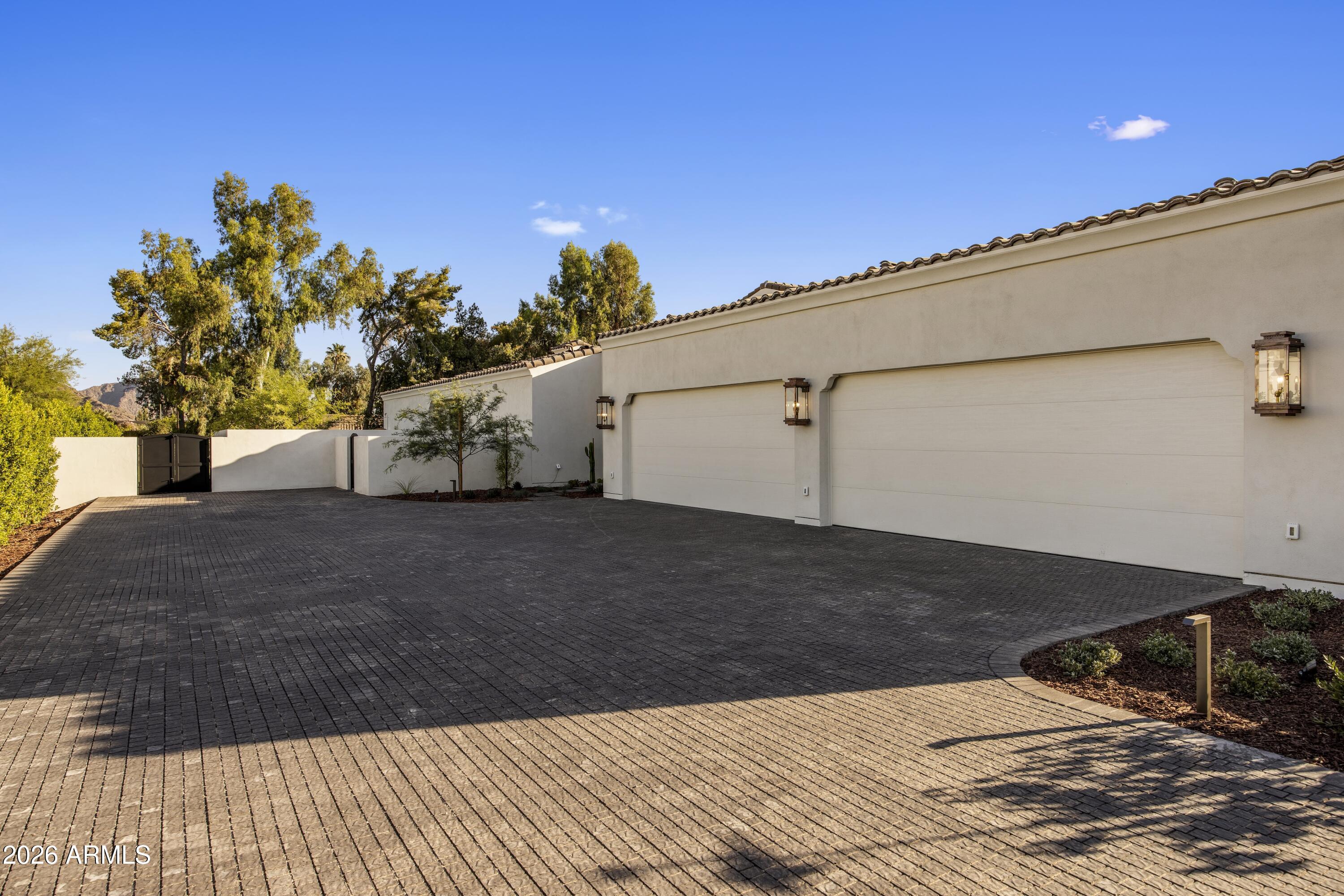 No HOA - Residential