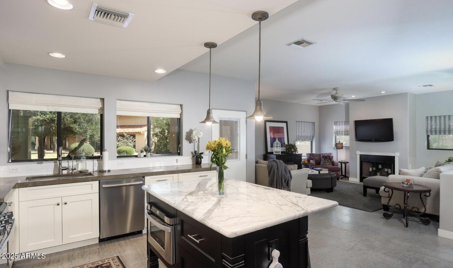 943 E KORTSEN Road 10