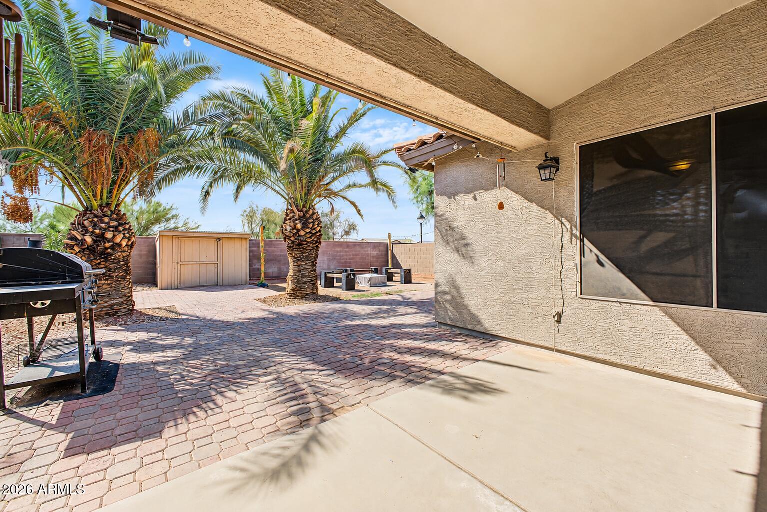 41917 W MICHAELS Drive
