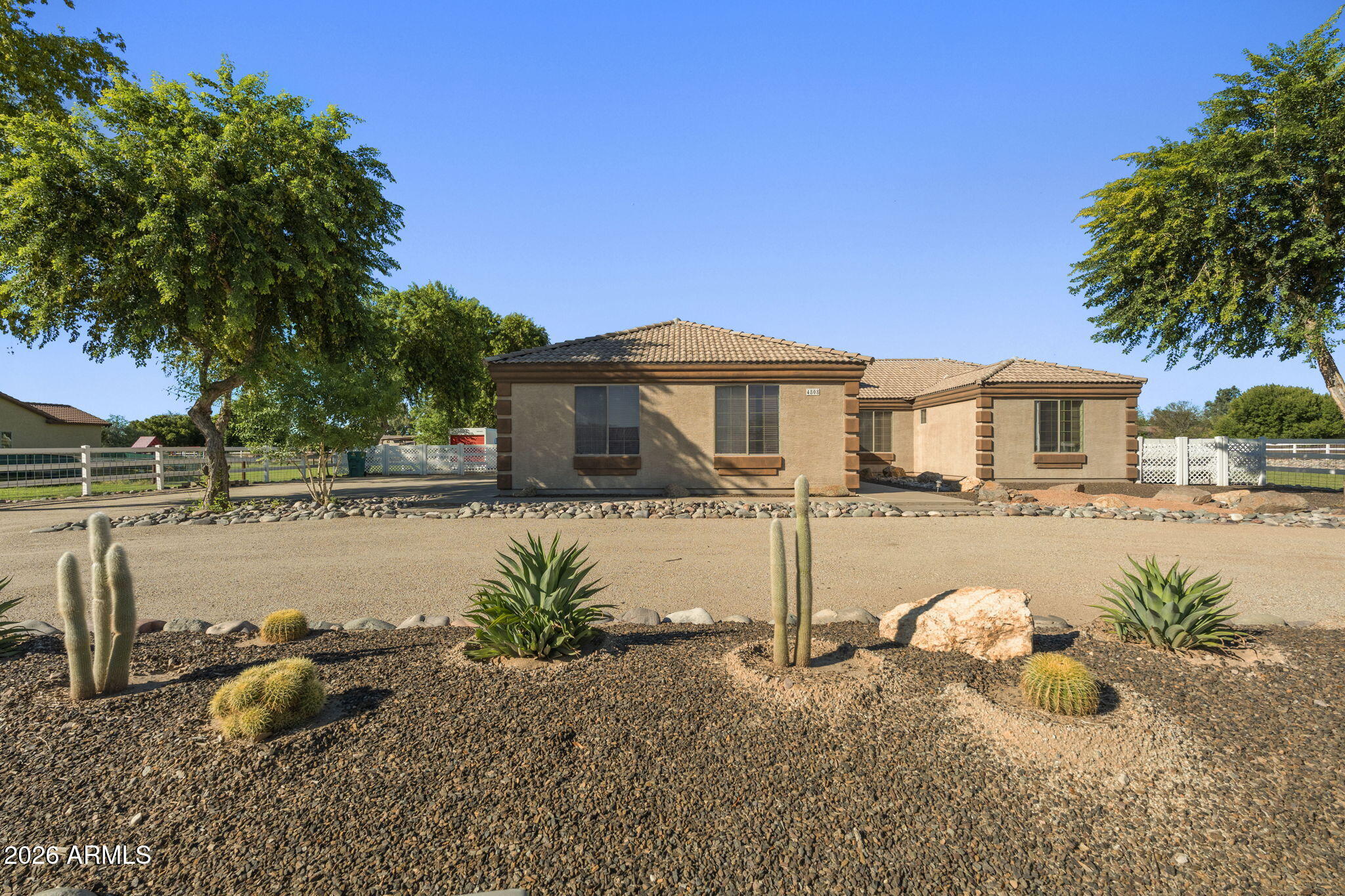4808 E ROGERS Lane