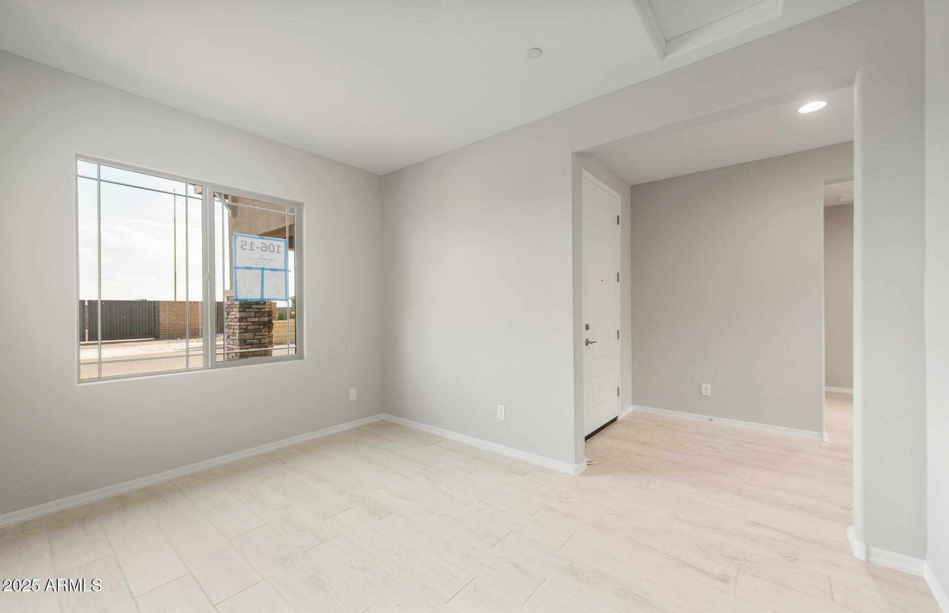 13758 W WHISPER ROCK Trail