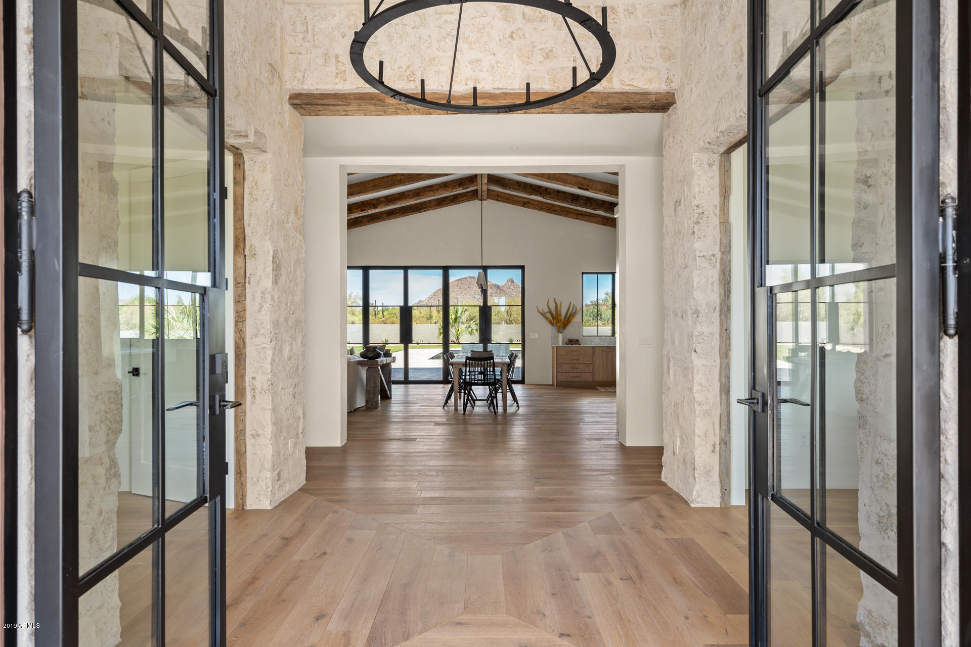 PINNACLE PARADISE - Residential