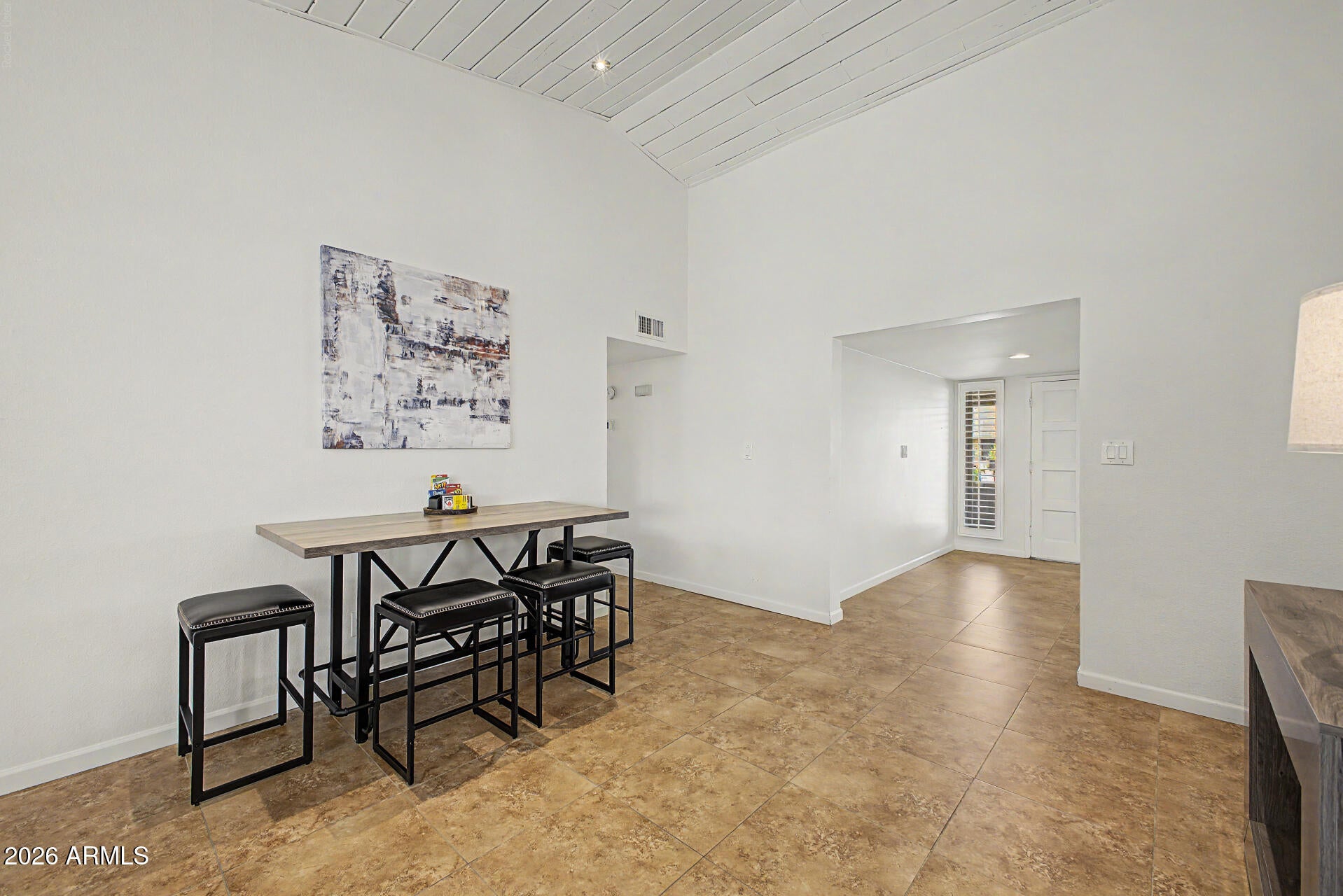 2445 S CATARINA --